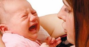 penyebab bayi menangis